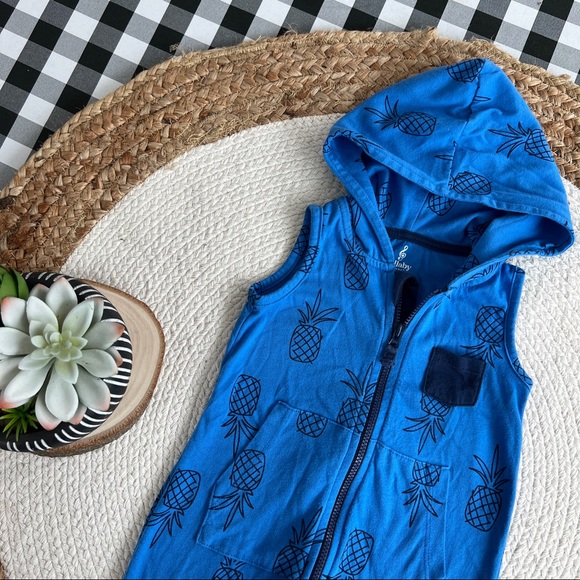 Pineapple hooded sleeveless jumpsuit 6-9 months - Picture 2 of 3